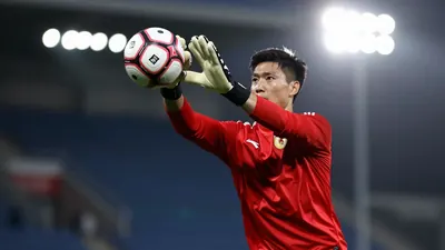 Aberdeen FC have signed German goalkeeper Daniel Klein on a two-year contract, with manager Stephen Robinson praising the...