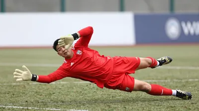 Aberdeen FC beat Kilmarnock on penalties after a 1-1 draw in the Premier Sports Cup, with Nisbet scoring and Muller...